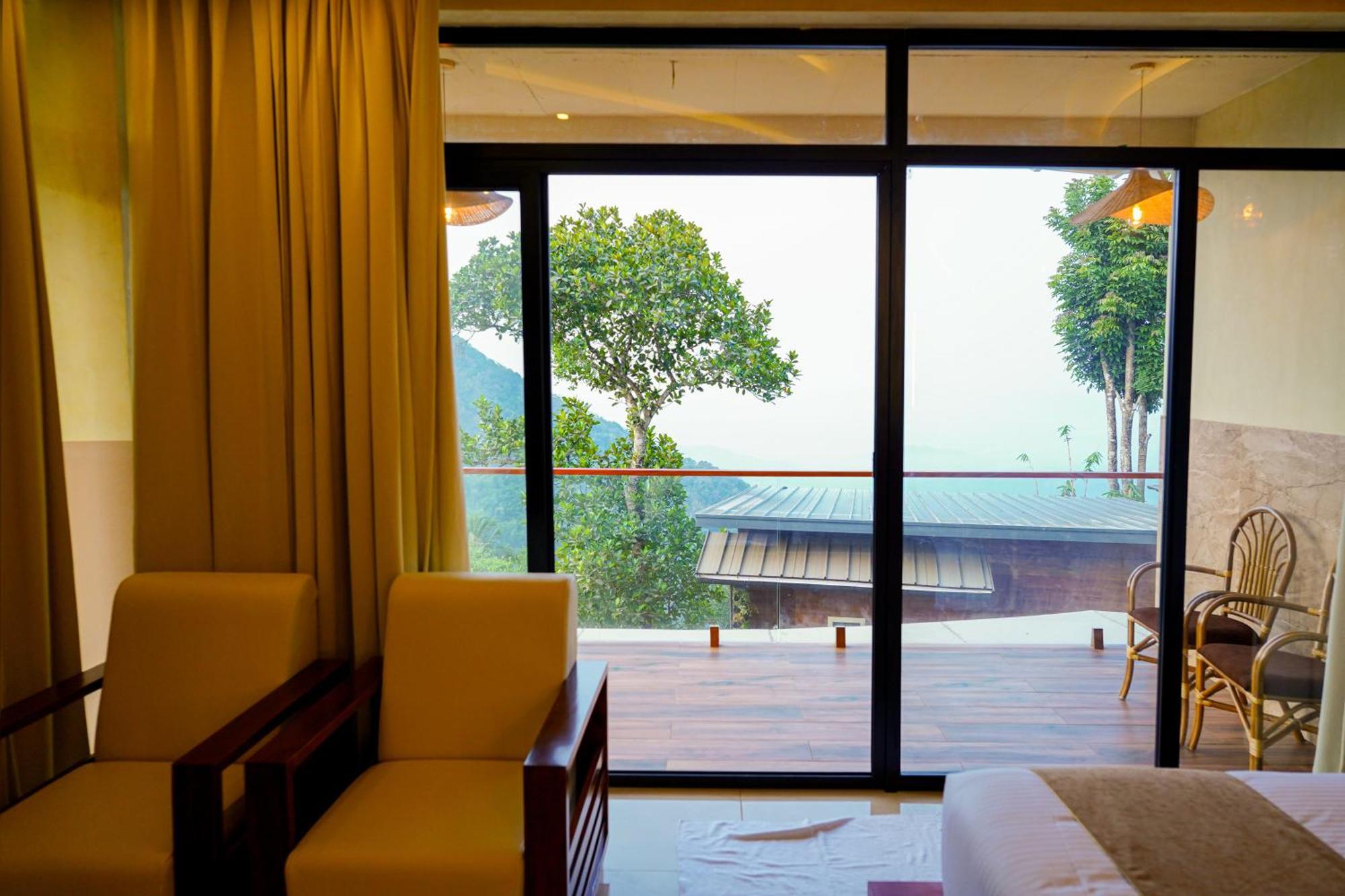 Mount Stratus Resort Vayalada Balussery エクステリア 写真