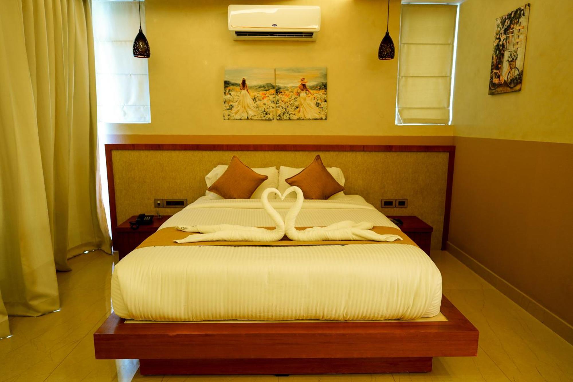 Mount Stratus Resort Vayalada Balussery エクステリア 写真